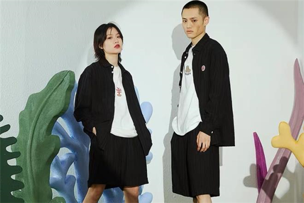 什么颜色的衬衫百搭,衬衫什么颜色的好看