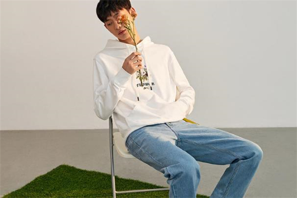 春季适合穿什么衣服男,早春应该穿什么衣服