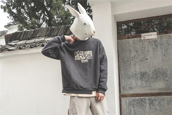 浅灰色卫衣,深灰色卫衣图片