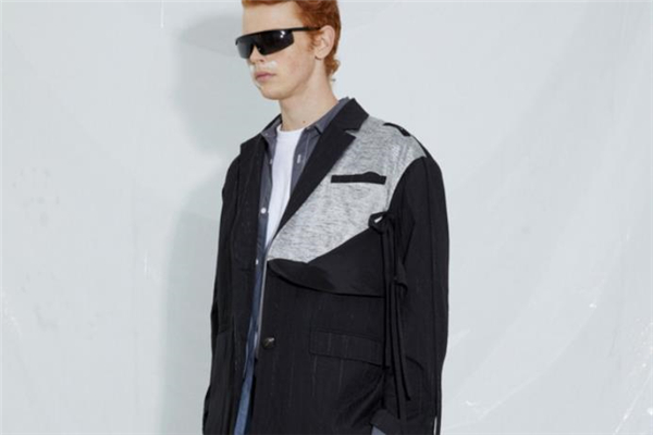 男生穿休闲西服的搭配,男士休闲西装怎么搭配