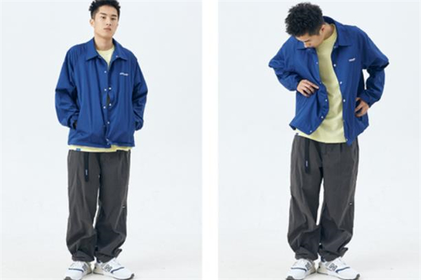 男士鸡心领毛衣搭配t恤,搭配T恤的项链