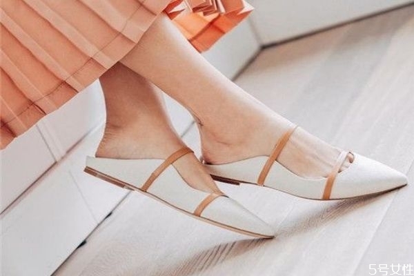 尖头鞋挤脚怎么办?别担心,你可以这么做!,尖头鞋挤脚怎么办