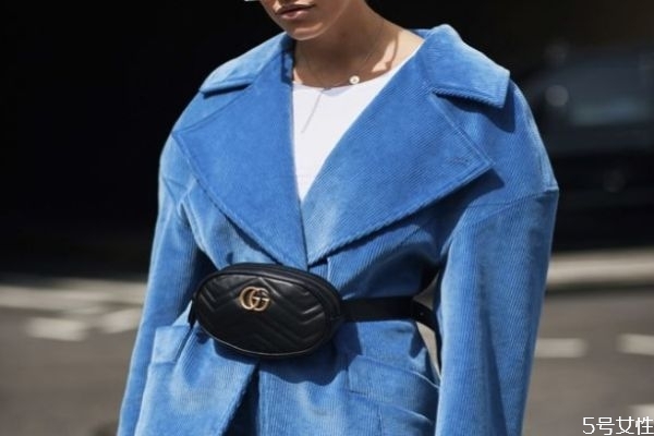 冬天适合背腰包吗,腰包适合什么季节背