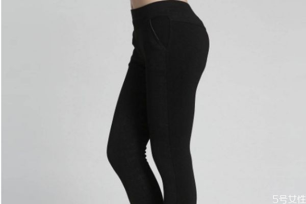 短裤可以用吹风机吹吗,吹风机吹干的内裤可以穿吗