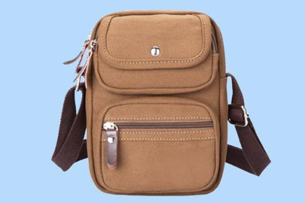 男士斜挎包哪个牌子比较好,男士十大斜挎包品牌排行榜