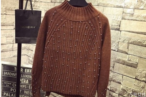 胖人可以穿宽松毛衣吗,胖人适合什么样的毛衣