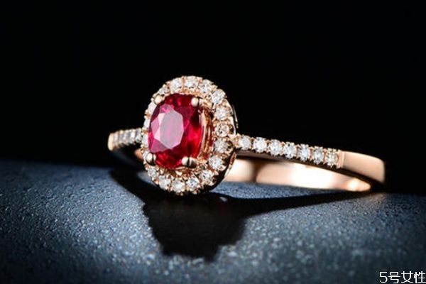 红宝石和蓝宝石区别,红蓝宝石区别 红宝石和蓝宝石区别,红蓝宝石区别