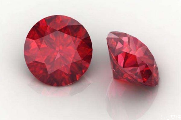 红宝石好还是红碧玺好,红宝石和碧玺的区别哪个好