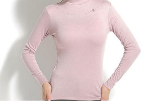 加绒的打底衫可以贴身穿吗,加绒衣里面要穿打底衫吗