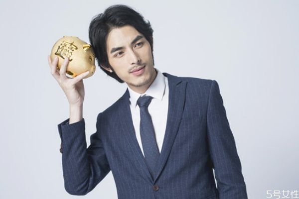 小西装如何清洗,小西装怎么洗