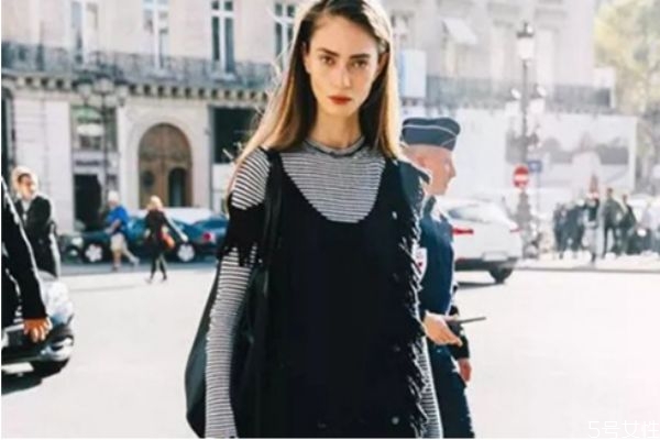 打底衫领子太高怎么改视频,打底衫领子太高怎么改一下 打底衫领子太高怎么改视频,打底衫领子太高怎么改一下