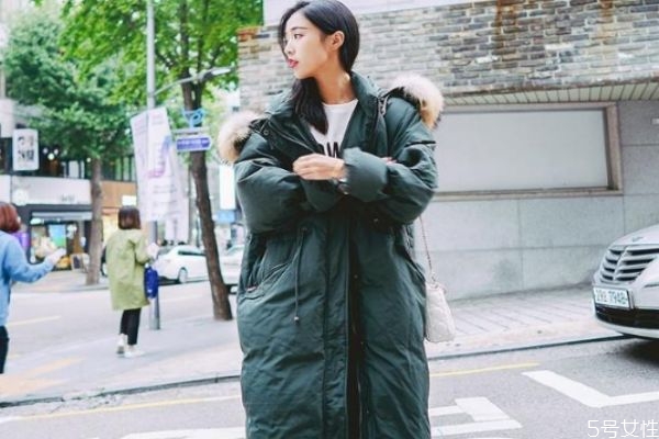 怎样洗羽绒服干净又蓬松,怎样洗羽绒服又简单又蓬松