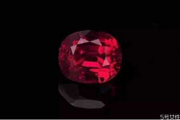 红宝石为什么越戴越亮,红宝石不透亮好不好