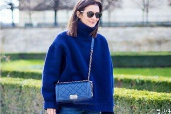 毛衣在洗衣机洗会变形吗,毛呢大衣洗衣机洗后会变形吗