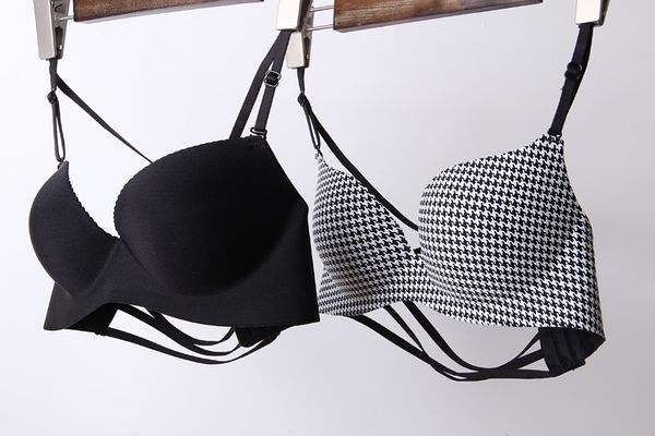 无痕内衣推荐,无痕内衣哪个品牌好 无痕内衣推荐,无痕内衣哪个品牌好