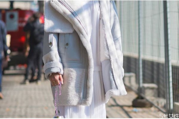 羊羔毛起球怎么打理,羊羔毛起球球怎么清理