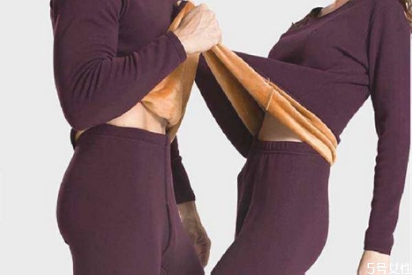 保暖内衣和毛衣哪个暖和,毛衣保暖还是保暖内衣保暖