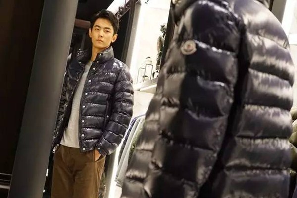 用皂粉洗羽绒服好吗,羽绒服能用肥皂粉洗吗