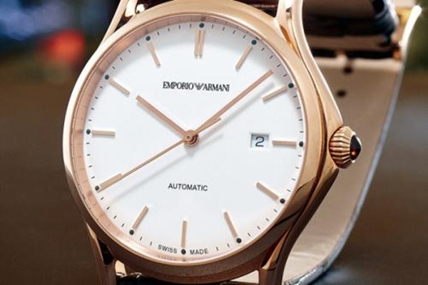 阿玛尼女表哪款好,阿玛尼手表女款推荐