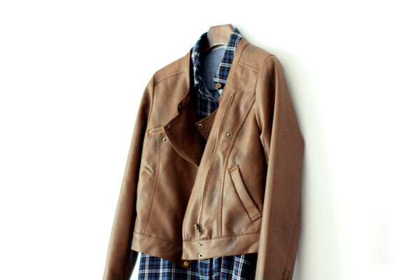 男皮夹克搭配,皮夹克怎么搭配 男士