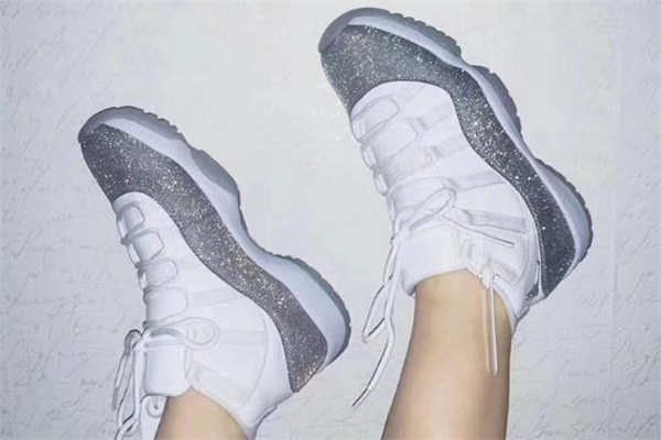 aj11满天星婚鞋寓意,aj满天星为什么叫婚鞋