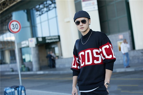 男士穿什么毛衣好看,男生毛衣什么颜色好看