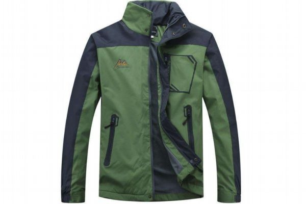 冲锋衣一般什么时候穿,冲锋衣啥时候穿合适 冲锋衣一般什么时候穿,冲锋衣啥时候穿合适