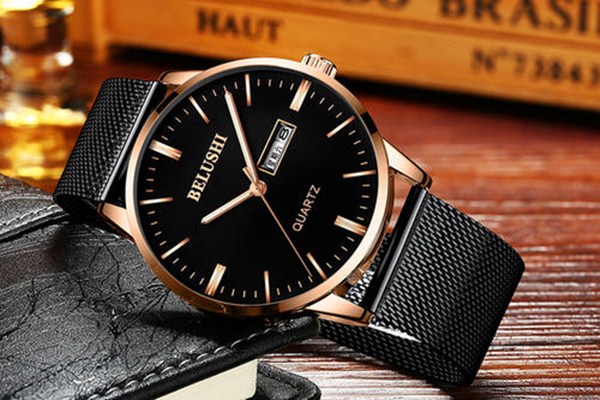 手表保养后走快了,手表走得快是怎么调整