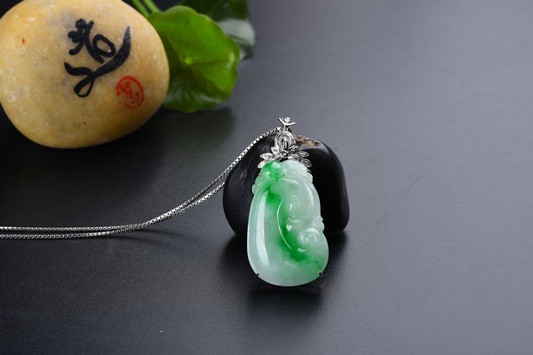 翡翠的种是什么意思?,翡翠种水是什么意思?