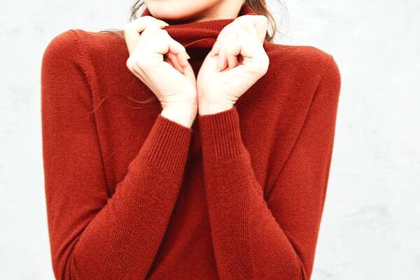 如何鉴别羊绒衫真假,羊绒衫辨别真假