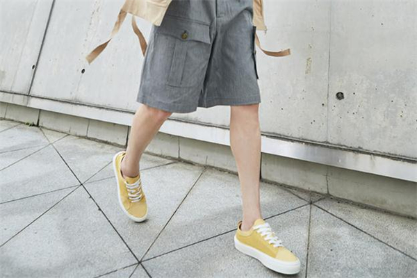 板鞋经典款,最流行的一款板鞋 板鞋经典款,最流行的一款板鞋