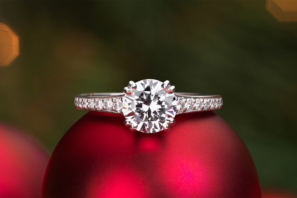 钻石戒托一般用什么材质的,钻戒的戒托是什么材质