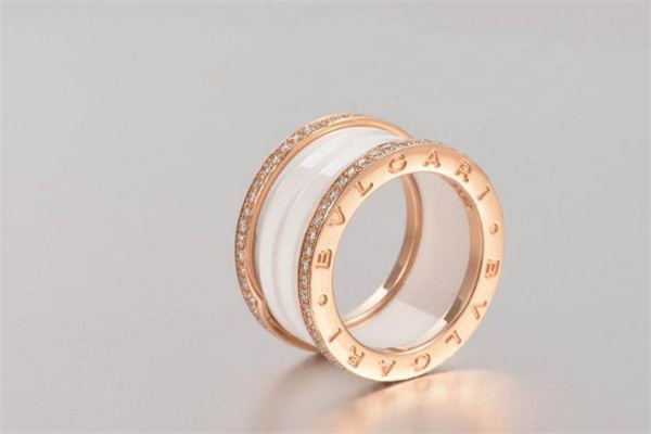 宝格丽戒指怎么看真假鉴别,宝格丽戒指怎么辨别真假视频