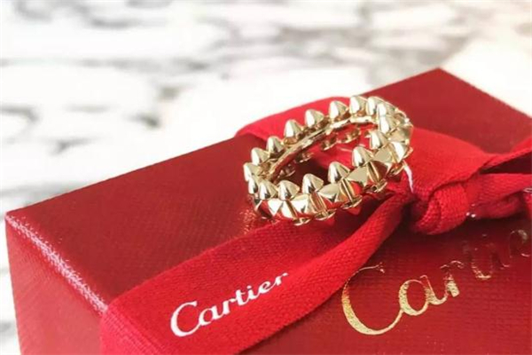 卡地亚铆钉戒指价格,卡地亚钉子戒指官方价