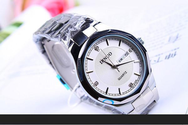 防水手表起雾是什么原因,为什么防水手表里面有雾