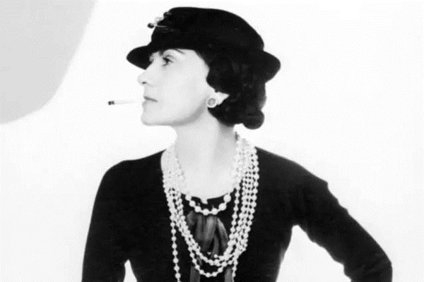 香奈儿的珍珠项链,香奈儿珍珠项链是真珍珠吗