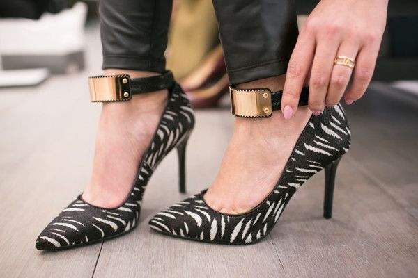 脚宽的女生适合穿什么鞋 学生,脚宽的女生适合穿什么鞋子 脚宽的女生适合穿什么鞋 学生,脚宽的女生适合穿什么鞋子