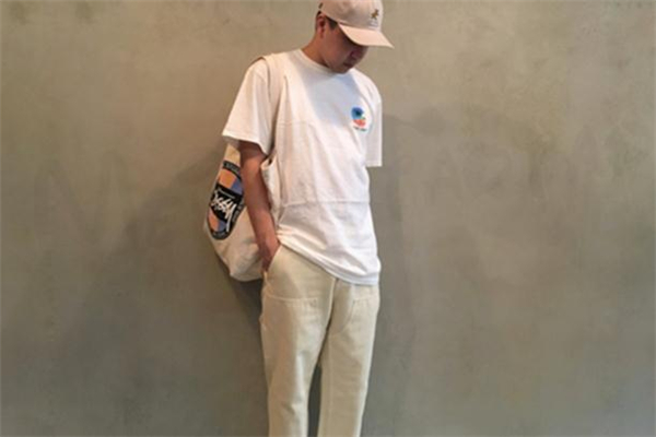 印花托特包,印花托特包好看还是纯色好看 印花托特包,印花托特包好看还是纯色好看