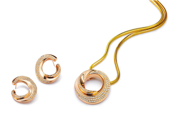 打耳洞可戴k金的耳钉吗,k金耳钉图片