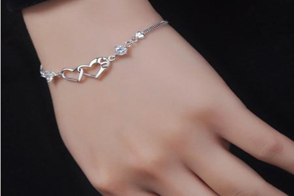 送银手链给女朋友好吗?,银手链好处 送银手链给女朋友好吗?,银手链好处