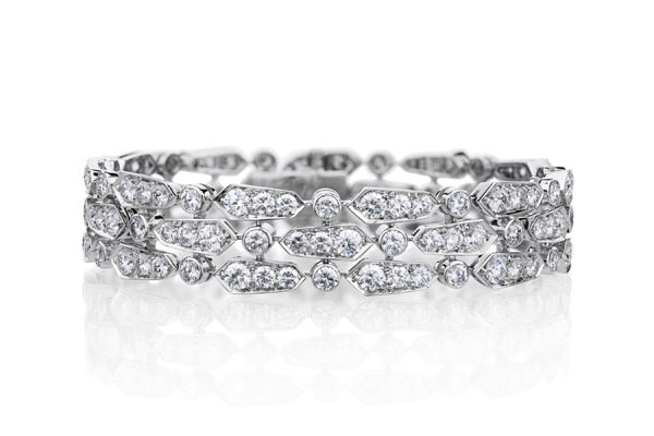 钻石手链怎么戴,钻石戒指怎么戴