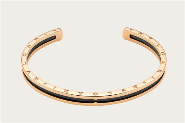 宝格丽手镯是什么材质官方报价,宝格丽手镯是什么材质的 宝格丽手镯是什么材质官方报价,宝格丽手镯是什么材质的