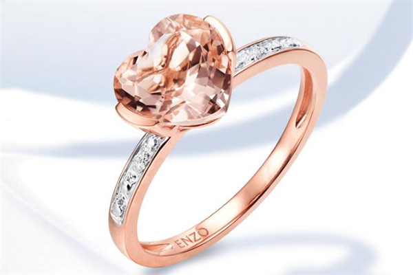 enzo和周大生哪个好,enzo和周大福的关系 enzo和周大生哪个好,enzo和周大福的关系