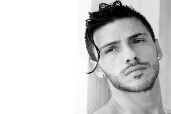 公务员男生可以打耳洞吗,初中男生可以打耳洞吗 公务员男生可以打耳洞吗,初中男生可以打耳洞吗