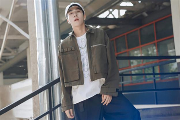 短装上衣,短款上衣