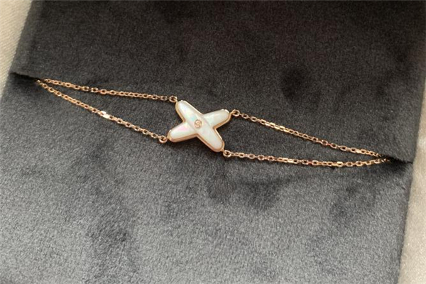 尚美巴黎手链价格官网,尚美巴黎项链价格及图片