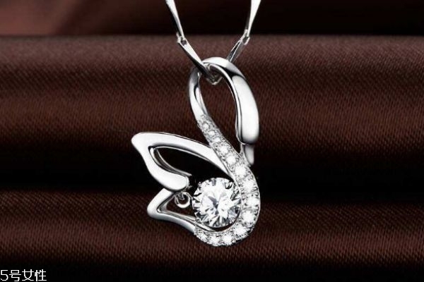 施华洛世奇项链怎么分辨真假,施华洛世奇手链怎么辨别真假 施华洛世奇项链怎么分辨真假,施华洛世奇手链怎么辨别真假