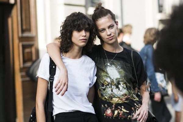 三十五岁女人穿什么衣服,五十岁穿背带裤