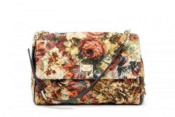 杜嘉班纳的包,杜嘉班纳包包一般什么价位