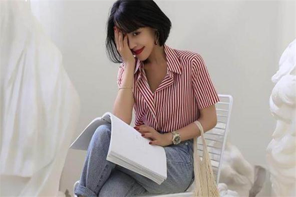 短发女生适合穿什么衣服,短头发适合穿什么衣服女 短发女生适合穿什么衣服,短头发适合穿什么衣服女